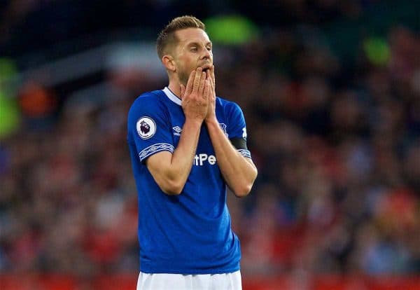 MANCHESTER, ENGLAND - Sunday, October 28, 2018: Everton's captain Gylfi Sigurdsson during the FA Premier League match between Manchester United FC and Everton FC at Old Trafford. (Pic by David Rawcliffe/Propaganda)