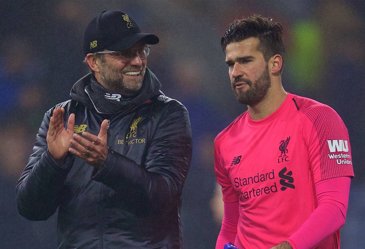BURNLEY, ENGLAND - Wednesday, December 5, 2018: Liverpool's manager J¸rgen Klopp (L) and goalkeeper Alisson Becker celebrate during the FA Premier League match between Burnley FC and Liverpool FC at Turf Moor. Liverpool 3-1. (Pic by David Rawcliffe/Propaganda)