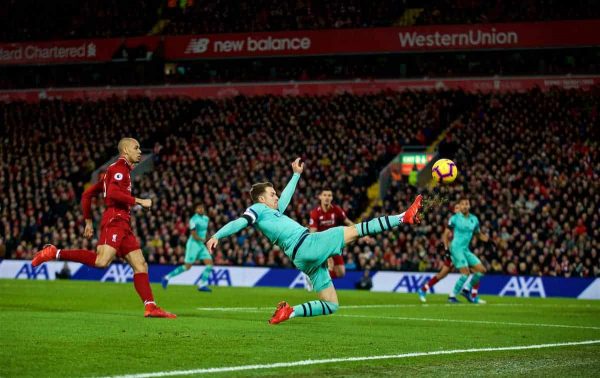 LIVERPOOL, ENGLAND - Saturday, December 29, 2018: Arsenal's Arsenal's Aaron Ramsey shoots during the FA Premier League match between Liverpool FC and Arsenal FC at Anfield. (Pic by David Rawcliffe/Propaganda)