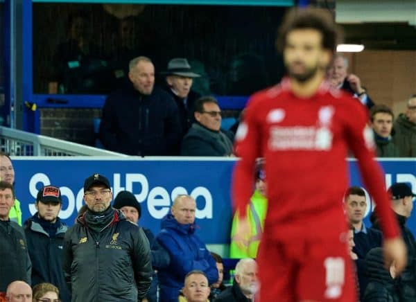 LIVERPOOL, ENGLAND - Sunday, March 3, 2019: Liverpool's manager J¸rgen Klopp looks on at Mohamed Salah during the FA Premier League match between Everton FC and Liverpool FC, the 233rd Merseyside Derby, at Goodison Park. (Pic by Paul Greenwood/Propaganda)