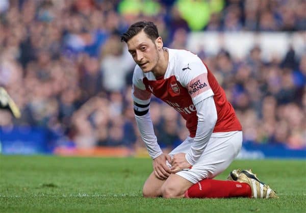 LIVERPOOL, ENGLAND - Sunday, April 7, 2019: Arsenal's captain Mesut Özil looks dejected during the FA Premier League match between Everton FC and Arsenal FC at Goodison Park. (Pic by David Rawcliffe/Propaganda)