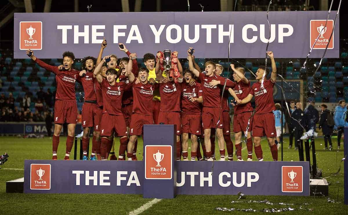 MANCHESTER, ENGLAND - Thursday, April 25, 2019: Liverpool's captain Paul Glatzel lifts the cup after winning the FA Youth Cup Final match between Manchester City FC and Liverpool FC at the Academy Stadium. Liverpool won 5-4 on penalties after a 1-1 draw. (Pic by David Rawcliffe/Propaganda)2