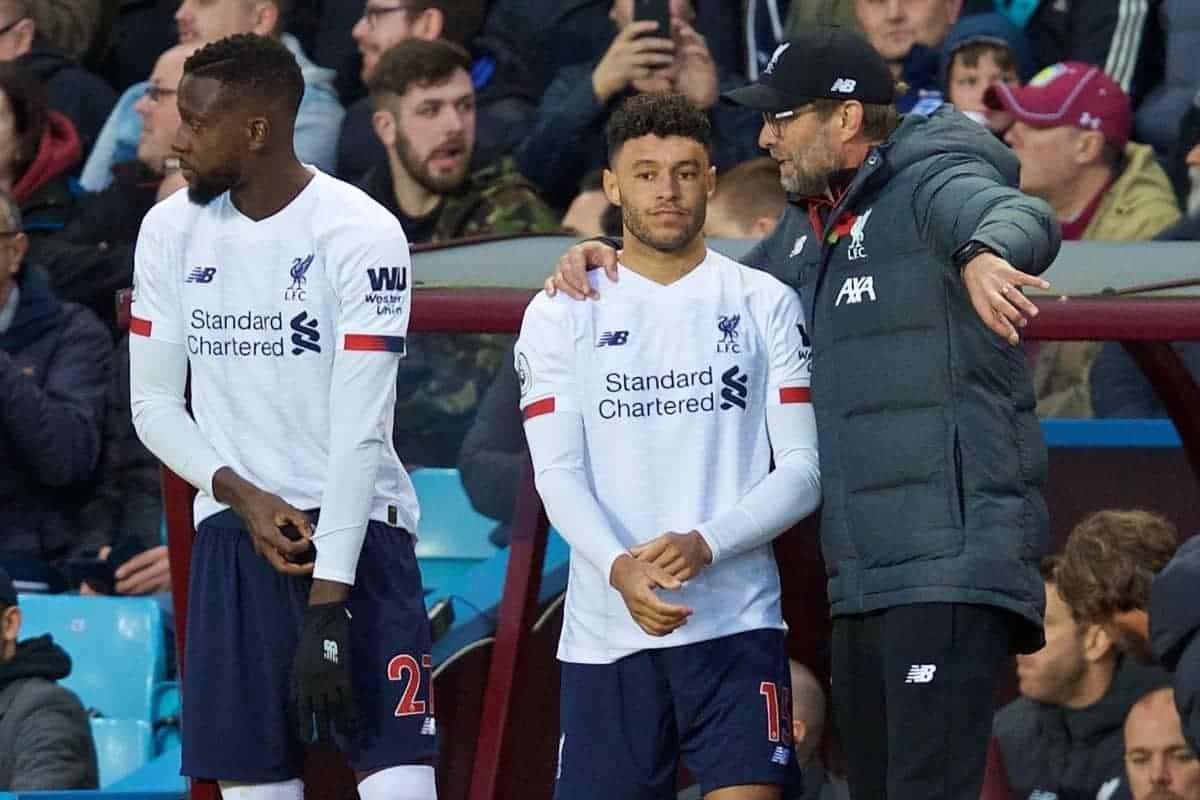 BIRMINGHAM, ENGLAND - Saturday, November 2, 2019: Liverpool's manager Jürgen Klopp prepares to bring on substitutes Divock Origi (L) and Alex Oxlade-Chamberlain (C) during the FA Premier League match between Aston Villa FC and Liverpool FC at Villa Park. (Pic by David Rawcliffe/Propaganda)