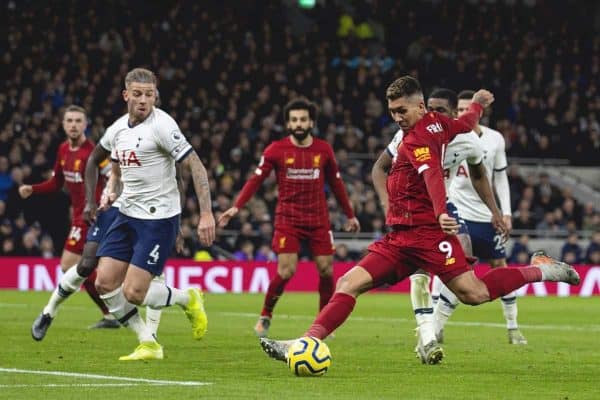 LONDON, ENGLAND - Saturday, January 11, 2020: Liverpool's Roberto Firmino scores the first goal during the FA Premier League match between Tottenham Hotspur FC and Liverpool FC at the Tottenham Hotspur Stadium. (Pic by David Rawcliffe/Propaganda)