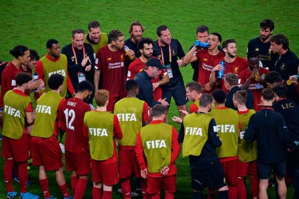 DOHA, QATAR - Saturday, December 21, 2019: Liverpool's manager Jürgen Klopp speaks to the team during the break before extra time during the FIFA Club World Cup Qatar 2019 Final match between CR Flamengo and Liverpool FC at the Khalifa Stadium. (Pic by Peter Powell/Propaganda)