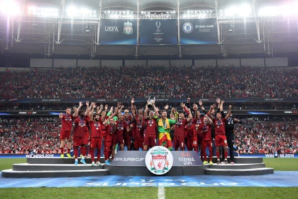 ISTANBUL, TURKEY - Wednesday, August 14, 2019: Liverpool's captain Jordan Henderson lifts the trophy after winning the Super Cup after the UEFA Super Cup match between Liverpool FC and Chelsea FC at Besiktas Park. Liverpool won 5-4 on penalties after a 1-1 draw. (Pic by Handout/UEFA)
