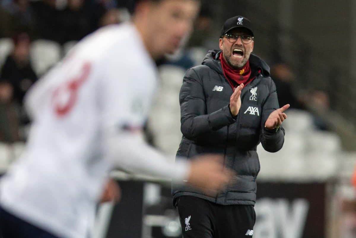 LONDON, ENGLAND - Wednesday, January 29, 2020: Liverpool's manager Jürgen Klopp applauds Curtis Jones during the FA Premier League match between West Ham United FC and Liverpool FC at the London Stadium. (Pic by David Rawcliffe/Propaganda)