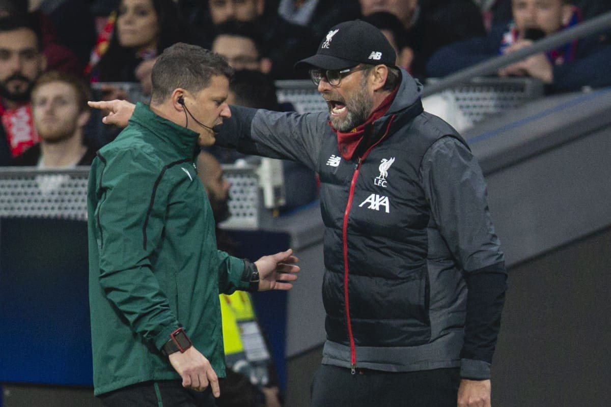 MADRID, SPAIN - Tuesday, February 18, 2020: Liverpool's manager Jürgen Klopp reacts during the UEFA Champions League Round of 16 1st Leg match between Club Atlético de Madrid and Liverpool FC at the Estadio Metropolitano. (Pic by David Rawcliffe/Propaganda)