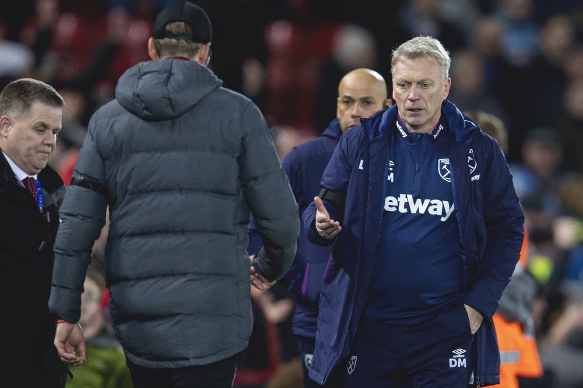 LIVERPOOL, ENGLAND - Monday, February 24, 2020: West Ham United's manager David Moyes shakes hands with Liverpool's manager Jürgen Klopp after the FA Premier League match between Liverpool FC and West Ham United FC at Anfield. Liverpool won 3-2. (Pic by David Rawcliffe/Propaganda)