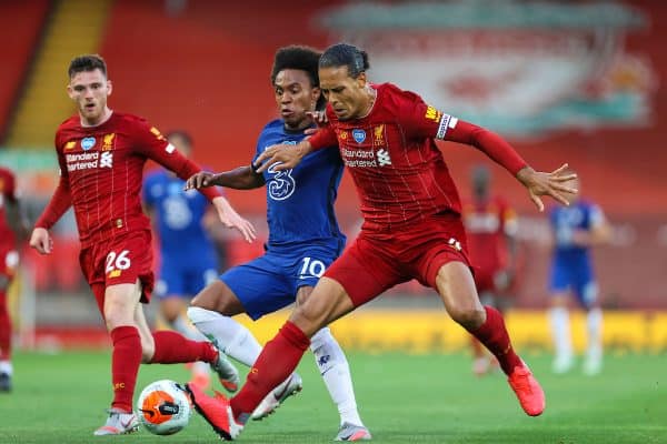 LIVERPOOL, ENGLAND - Wednesday, July 22, 2020: Liverpool’s Virgil van Dijk (R) and Chelsea's Willian Borges da Silva during the FA Premier League match between Liverpool FC and Chelsea FC at Anfield. The game was played behind closed doors due to the UK government’s social distancing laws during the Coronavirus COVID-19 Pandemic. (Pic by David Rawcliffe/Propaganda)