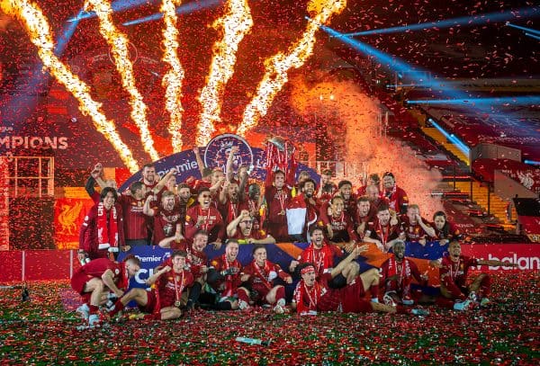 LIVERPOOL, ENGLAND - Wednesday, July 22, 2020: Liverpool captain Jordan Henderson lifts the Premier League trophy and celebrates with his team-mates as they are crowned Champions after the FA Premier League match between Liverpool FC and Chelsea FC at Anfield. The game was played behind closed doors due to the UK government’s social distancing laws during the Coronavirus COVID-19 Pandemic. Liverpool won 5-3. (Pic by David Rawcliffe/Propaganda)