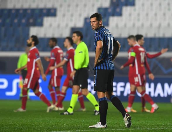 BERGAMO, ITALY - Tuesday, November 3, 2020: Atalanta's Remo Freuler looks dejected as Liverpool score the fifth goal during the UEFA Champions League Group D match between Atalanta BC and Liverpool FC at the Stadio di Bergamo. (Pic by Simone Arveda/Propaganda)