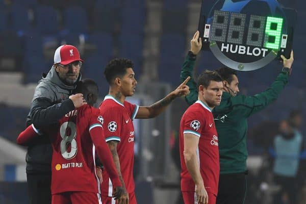 BERGAMO, ITALY - Tuesday, November 3, 2020: Liverpool's manager Jürgen Klopp prepares to bring on substitute Naby Keita during the UEFA Champions League Group D match between Atalanta BC and Liverpool FC at the Stadio di Bergamo. (Pic by Simone Arveda/Propaganda)