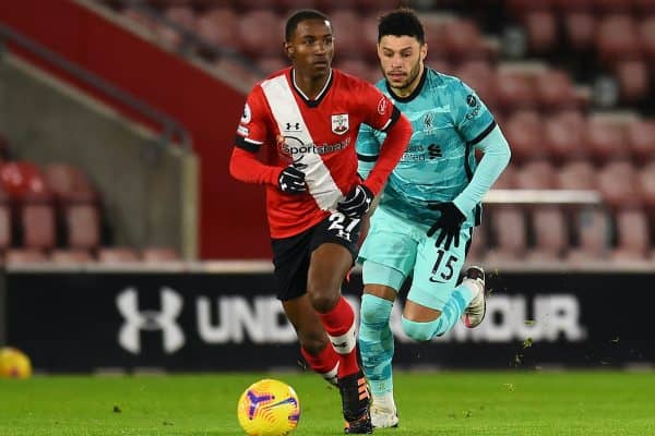 SOUTHAMPTON, ENGLAND - Monday, January 4, 2021: Southampton's Ibrahima Diallo (L) and Liverpool's Alex Oxlade-Chamberlain during the FA Premier League match between Southampton FC and Liverpool FC at St Mary's Stadium. (Pic by Propaganda)