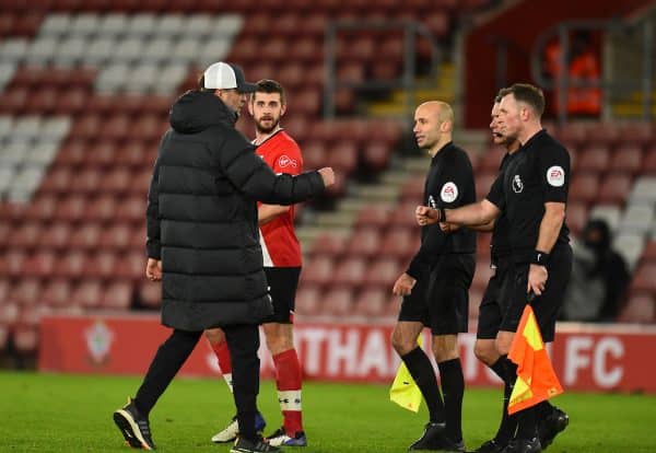 SOUTHAMPTON, ENGLAND - Monday, January 4, 2021: Liverpool's manager Jürgen Klopp fist bumps referee Andre Marriner after the FA Premier League match between Southampton FC and Liverpool FC at St Mary's Stadium. (Pic by Propaganda)