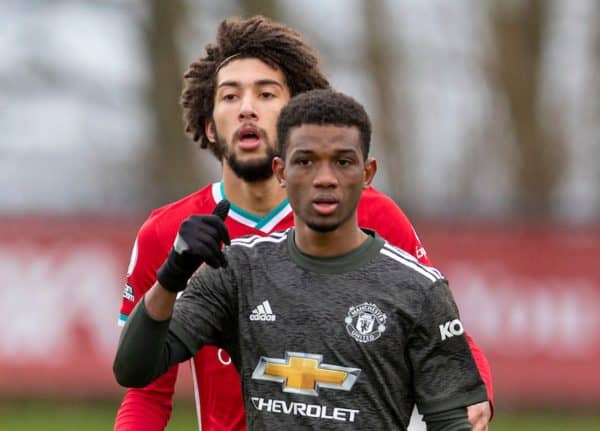 KIRKBY, ENGLAND - Saturday, January 30, 2021: Manchester United's Amad Diallo and Liverpool's Remi Savage (L) during the Premier League 2 Division 1 match between Liverpool FC Under-23's and Manchester United FC Under-23's at the Liverpool Academy. (Pic by David Rawcliffe/Propaganda)