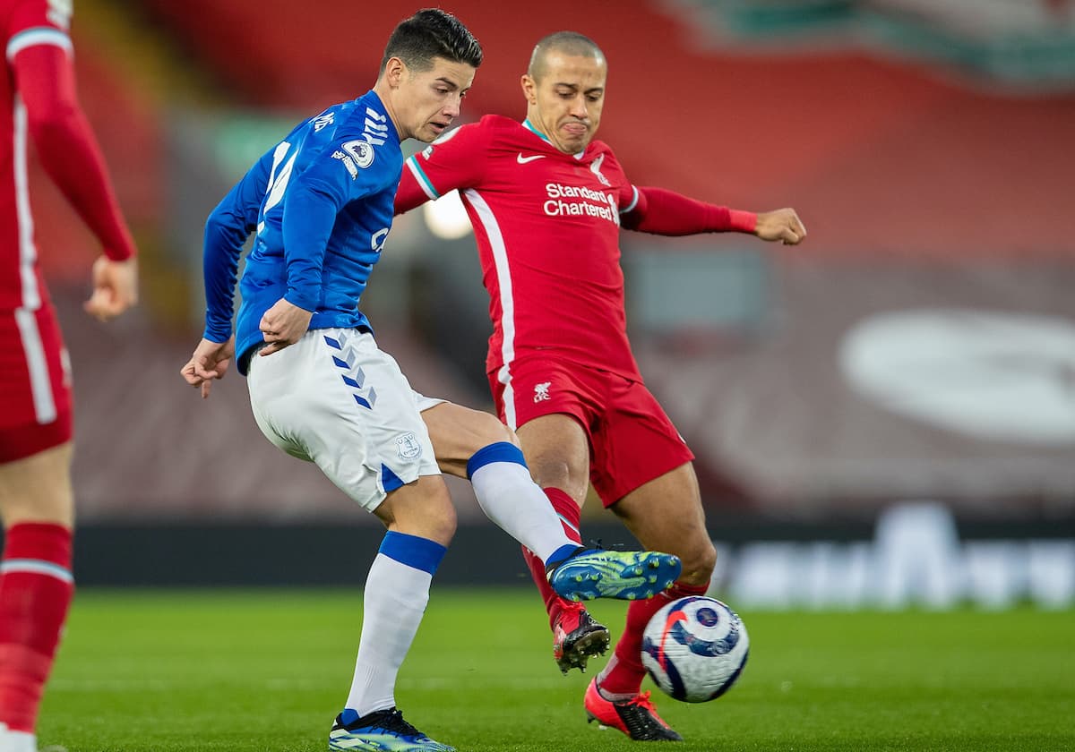 LIVERPOOL, ENGLAND - Saturday, February 20, 2021: Liverpool's Thiago Alcantara (R) and Everton's James Rodríguez during the FA Premier League match between Liverpool FC and Everton FC, the 238th Merseyside Derby, at Anfield. (Pic by David Rawcliffe/Propaganda)