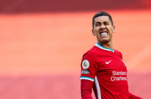 LIVERPOOL, ANGLETERRE - Samedi 10 avril 2021: Roberto Firmino de Liverpool a l'air abattu après avoir raté une chance lors du match de la FA Premier League entre Liverpool FC et Aston Villa FC à Anfield.  (Photo par David Rawcliffe / Propagande)