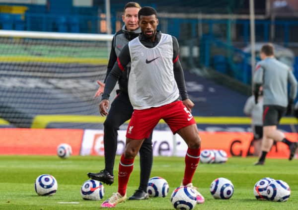 LEEDS, ENGLAND - Monday, April 19, 2021: Liverpool's Georginio Wijnaldum during the pre-match warm-up before during the FA Premier League match between Leeds United FC and Liverpool FC at Elland Road. (Pic by Propaganda)