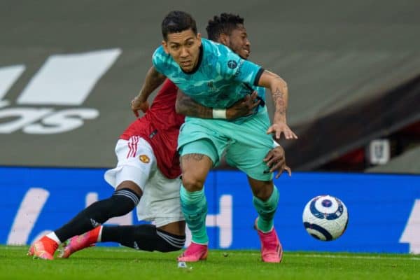 MANCHESTER, ANGLETERRE – Jeudi 13 mai 2021: Roberto Firmino (R) de Liverpool est victime d'une faute de Frederico Rodrigues de Paula Santos de Manchester United lors du match de FA Premier League entre Manchester United FC et Liverpool FC à Old Trafford.  (Photo de David Rawcliffe/Propaganda)