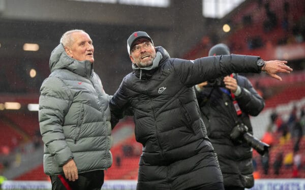 LIVERPOOL, ENGLAND - Sunday, May 23, 2021: Liverpool's manager Jürgen Klopp with retiring kit man Graham Carter during the final FA Premier League match between Liverpool FC and Crystal Palace FC at Anfield. (Pic by David Rawcliffe/Propaganda)