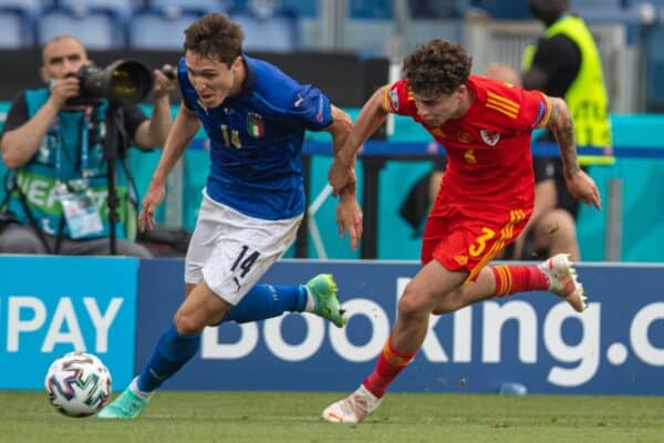 ROME, ITALY - Sunday, June 20, 2021: Italy's Federico Chiesa (L) and Wales' Neco Williams during the UEFA Euro 2020 Group A match between Italy and Wales at the Stadio Olimpico. (Photo by David Rawcliffe/Propaganda)