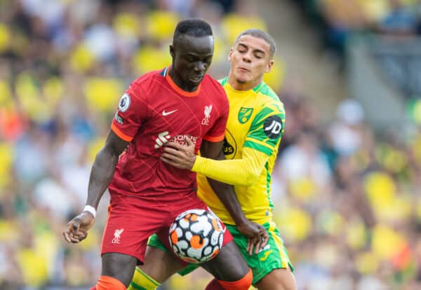 NORWICH, ENGLAND - Saturday, August 14, 2021: Liverpool's Sadio Mane (L) and Norwich City's Max Aarons during the FA Premier League match between Norwich City FC and Liverpool FC at Carrow Road. (Pic by David Rawcliffe/Propaganda)