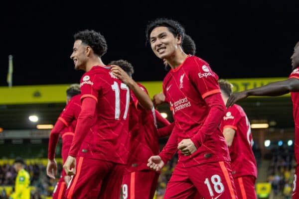 NORWICH, ENGLAND - Tuesday, September 21, 2021: Liverpool's Takumi Minamino (C) celebrates with team-mates after scoring the first goal during the Football League Cup 3rd Round match between Norwich City FC and Liverpool FC at Carrow Road. (Pic by David Rawcliffe/Propaganda)