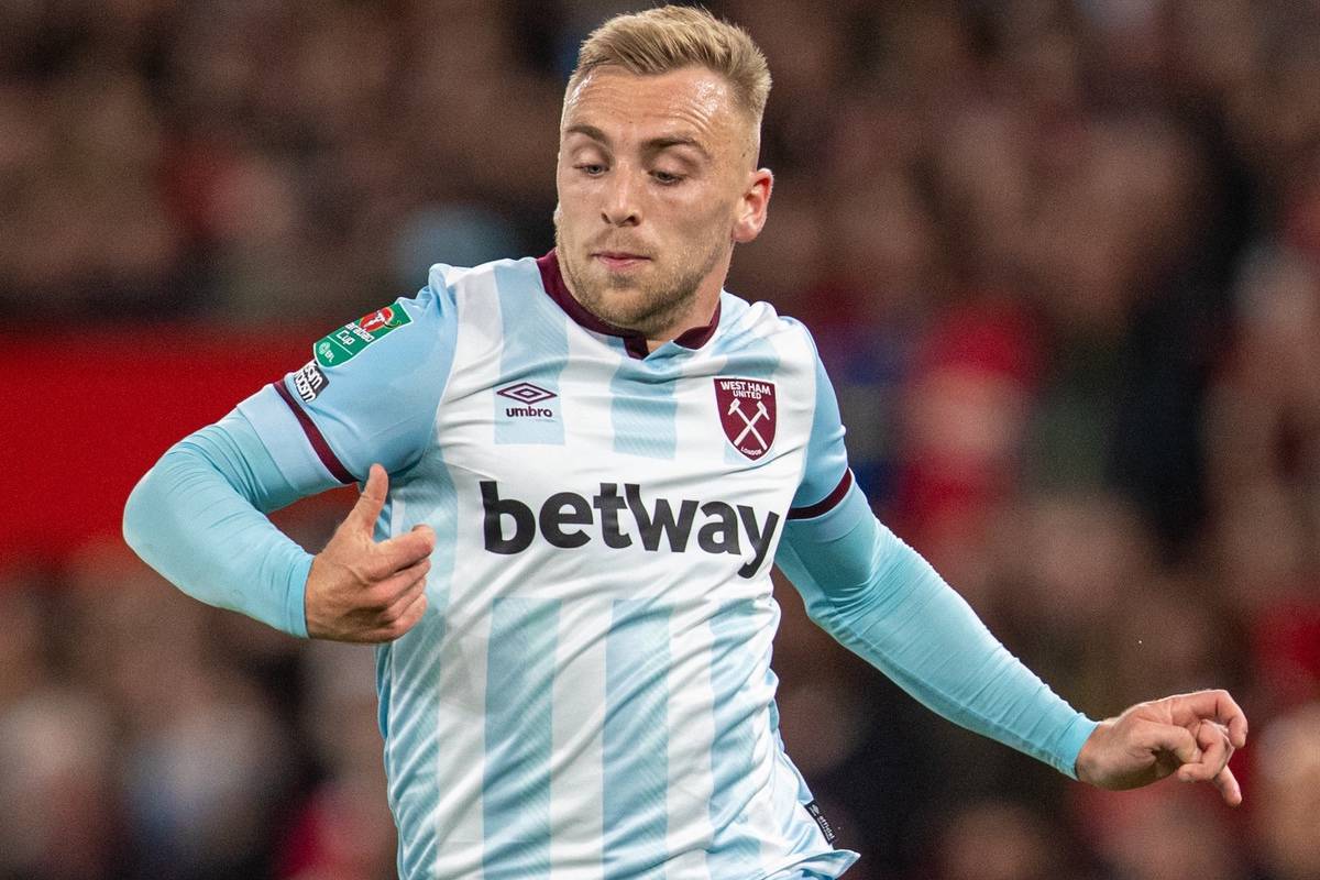MANCHESTER, ENGLAND - Wednesday, September 22, 2021: West Ham United's Jarrod Bowen during the Football League Cup 3rd Round match between Manchester United FC and West Ham United FC at Old Trafford. (Pic by David Rawcliffe/Propaganda)