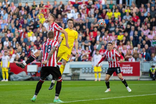 LONDON, ENGLAND - Saturday, September 25, 2021: Liverpool's Diogo Jota scores the first equalising goal with a header during the FA Premier League match between Brentford FC and Liverpool FC at the Brentford Community Stadium. (Pic by David Rawcliffe/Propaganda)