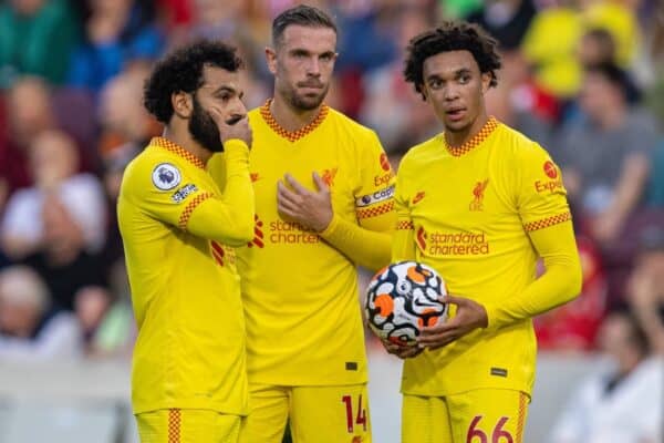 LONDON, ENGLAND - Saturday, September 25, 2021: Liverpool's Mohamed Salah, captain Jordan Henderson and Trent Alexander-Arnold prepare for a free-kick during the FA Premier League match between Brentford FC and Liverpool FC at the Brentford Community Stadium. (Pic by David Rawcliffe/Propaganda)