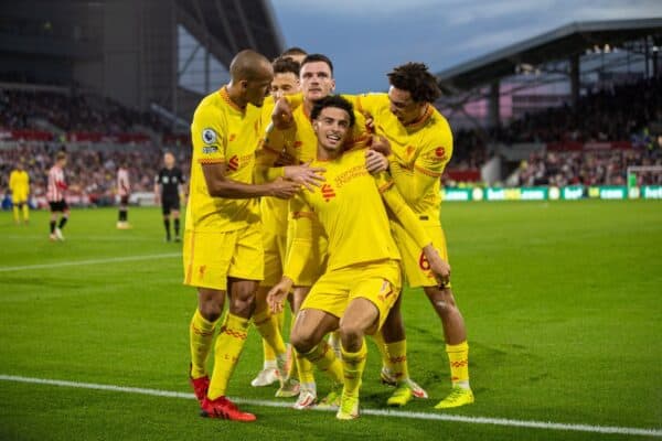 LONDON, ENGLAND - Saturday, September 25, 2021: Liverpool's Curtis Jones (C) celebrates with team-mates after scoring the third goal during the FA Premier League match between Brentford FC and Liverpool FC at the Brentford Community Stadium. (Pic by David Rawcliffe/Propaganda)