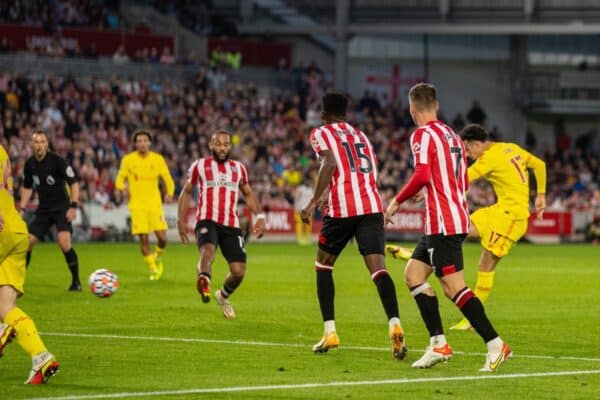 LONDON, ENGLAND - Saturday, September 25, 2021: Liverpool's Curtis Jones scores the third goal during the FA Premier League match between Brentford FC and Liverpool FC at the Brentford Community Stadium. (Pic by David Rawcliffe/Propaganda)