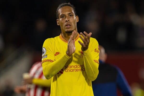 LONDON, ENGLAND - Saturday, September 25, 2021: Liverpool's Virgil van Dijk applauds the supporters after the FA Premier League match between Brentford FC and Liverpool FC at the Brentford Community Stadium. The game ended in a 3-3 draw. (Pic by David Rawcliffe/Propaganda)