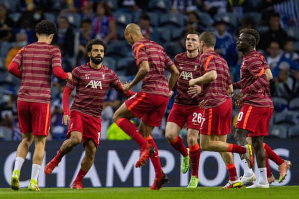 PORTO, PORTUGAL - Tuesday, September 28, 2021: Liverpool's Mohamed Salah during the pre-match warm-up before the UEFA Champions League Group B Matchday 2 game between FC Porto and Liverpool FC at the Estádio do Dragão. (Pic by David Rawcliffe/Propaganda)