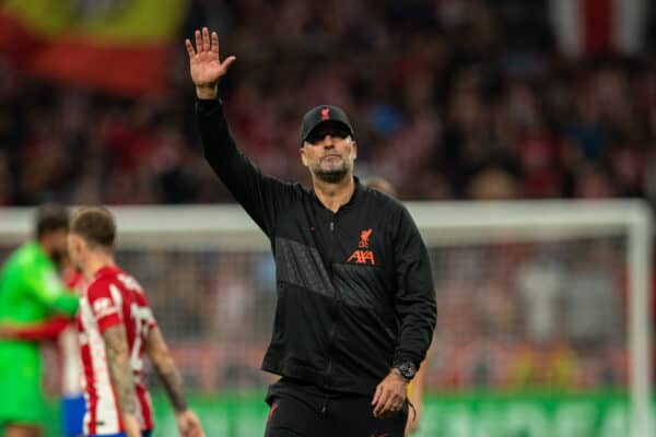 MADRID, SPAIN - Tuesday, October 19, 2021: Liverpool's manager Jürgen Klopp celebrates after the UEFA Champions League Group B Matchday 3 game between Club Atlético de Madrid and Liverpool FC at the Estadio Metropolitano. Liverpool won 3-2. (Pic by David Rawcliffe/Propaganda)