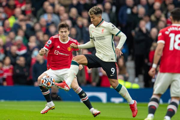 MANCHESTER, ENGLAND - Sunday, October 24, 2021: Liverpool's Roberto Firmino during the FA Premier League match between Manchester United FC and Liverpool FC at Old Trafford. (Pic by David Rawcliffe/Propaganda)