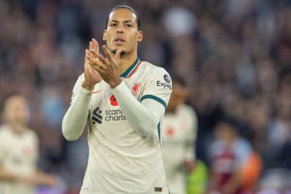 LONDON, ENGLAND - Sunday, November 7, 2021: Liverpool's Virgil van Dijk during the FA Premier League match between West Ham United FC and Liverpool FC at the London Stadium. (Pic by David Rawcliffe/Propaganda)