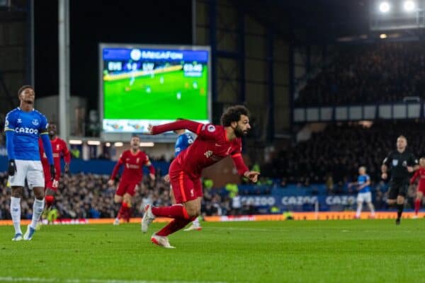 LIVERPOOL, ENGLAND - Wednesday, December 1, 2021: Liverpool's Mohamed Salah celebrates after scoring the third goal during the FA Premier League match between Everton FC and Liverpool FC, the 239th Merseyside Derby, at Goodison Park. (Pic by David Rawcliffe/Propaganda)