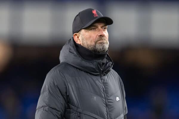 LIVERPOOL, ENGLAND - Wednesday, December 1, 2021: Liverpool's manager Jürgen Klopp during the pre-match warm-up before the FA Premier League match between Everton FC and Liverpool FC, the 239th Merseyside Derby, at Goodison Park. (Pic by David Rawcliffe/Propaganda)