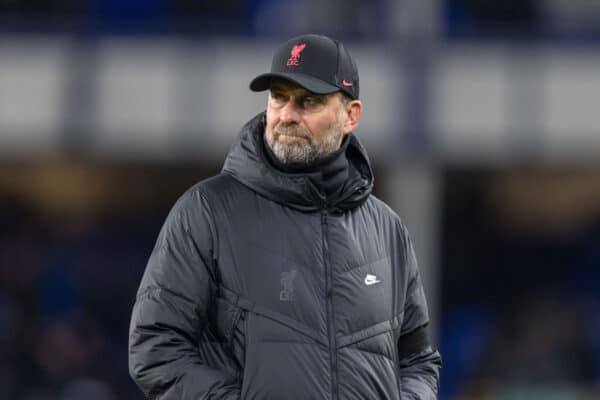 LIVERPOOL, ENGLAND - Wednesday, December 1, 2021: Liverpool's manager Jürgen Klopp during the pre-match warm-up before the FA Premier League match between Everton FC and Liverpool FC, the 239th Merseyside Derby, at Goodison Park. (Pic by David Rawcliffe/Propaganda)