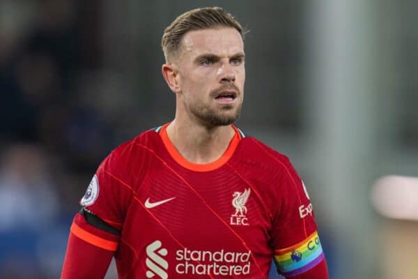 LIVERPOOL, ENGLAND - Wednesday, December 1, 2021: Liverpool's captain Jordan Henderson during the FA Premier League match between Everton FC and Liverpool FC, the 239th Merseyside Derby, at Goodison Park. (Pic by David Rawcliffe/Propaganda)