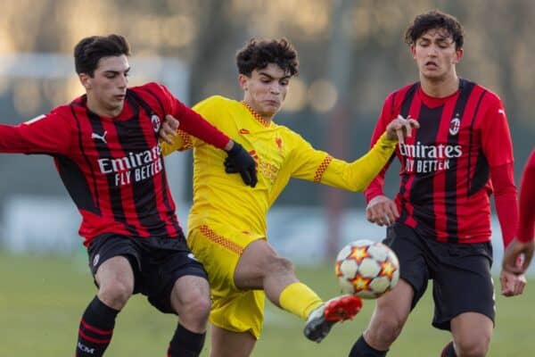 MILAN, ITALIA - Selasa 7 Desember 2021: Pemain Liverpool Stefan Bajcetic saat pertandingan matchday 6 Grup B Liga Pemuda UEFA antara AC Milan U19 dan Liverpool FC U19 di Centro Sportivo Vismara.  (Gambar oleh David Rawcliffe / Propaganda)