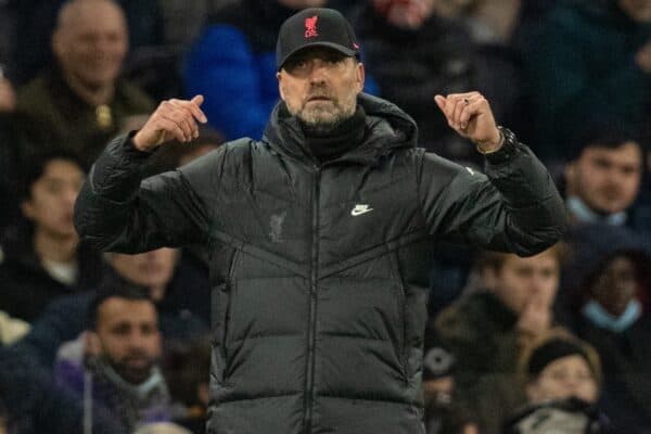 LONDON, ENGLAND - Sunday, December 19, 2021: Liverpool's manager Jürgen Klopp reacts during the FA Premier League match between Tottenham Hotspur FC and Liverpool FC at the Tottenham Hotspur Stadium. (Pic by David Rawcliffe/Propaganda)