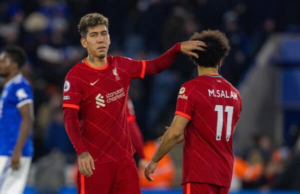 LEICESTER, ENGLAND - Tuesday, December 28, 2021: Liverpool's Roberto Firmino and Mohamed Salah look dejected after the FA Premier League match between Leicester City FC and Liverpool FC at the King Power Stadium. Leicester City won 1-0. (Pic by David Rawcliffe/Propaganda)