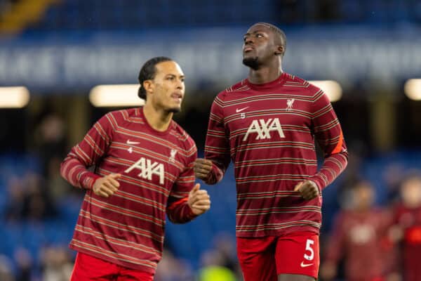 LONDON, ENGLAND - Sunday, January 2, 2022: Liverpool's Ibrahima Konaté (R) and Virgil van Dijk (L) during the pre-match warm-up before the FA Premier League match between Chelsea FC and Liverpool FC at Stamford Bridge. (Pic by David Rawcliffe/Propaganda)