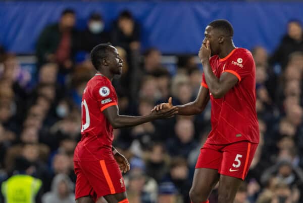 LONDON, ENGLAND - Sunday, January 2, 2022: Liverpool's Sadio Mané celebrates after scoring the opening goal during the FA Premier League match between Chelsea FC and Liverpool FC at Stamford Bridge. (Pic by David Rawcliffe/Propaganda)