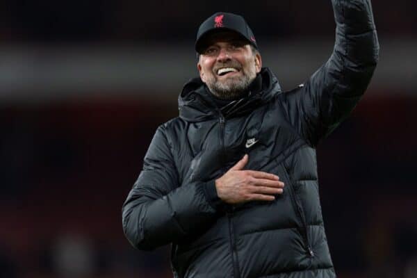 LONDON, ENGLAND - Thursday, January 20, 2022: Liverpool manager Jürgen Klopp celebrates after the Football League Cup Semi-Final 2nd Leg match between Arsenal FC and Liverpool FC at the Emirates Stadium. Liverpool won 2-0, 2-0 on aggregate. (Pic by David Rawcliffe/Propaganda)