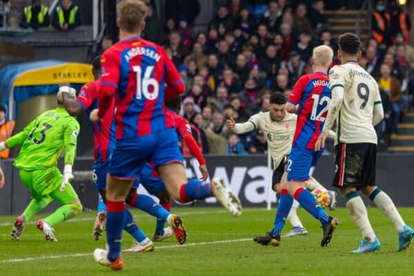 LONDON, ENGLAND - Sunday, January 23, 2022: Liverpool's Alex Oxlade-Chamberlain scores the second goal during the FA Premier League match between Crystal Palace FC and Liverpool FC at Selhurst Park. (Pic by David Rawcliffe/Propaganda)