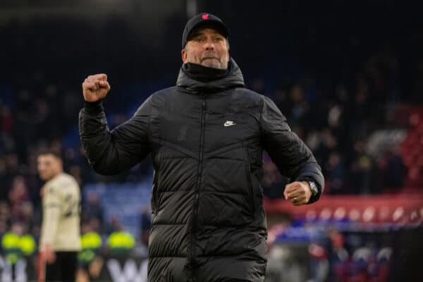 LONDON, ENGLAND - Sunday, January 23, 2022: Liverpool's manager Jürgen Klopp celebrates after the FA Premier League match between Crystal Palace FC and Liverpool FC at Selhurst Park. Liverpool won 3-0. (Pic by David Rawcliffe/Propaganda)